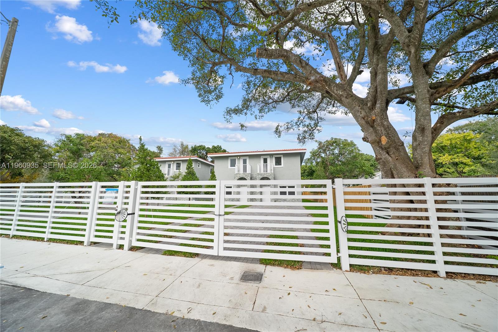 529 Nw 56th Street Property Photo 7