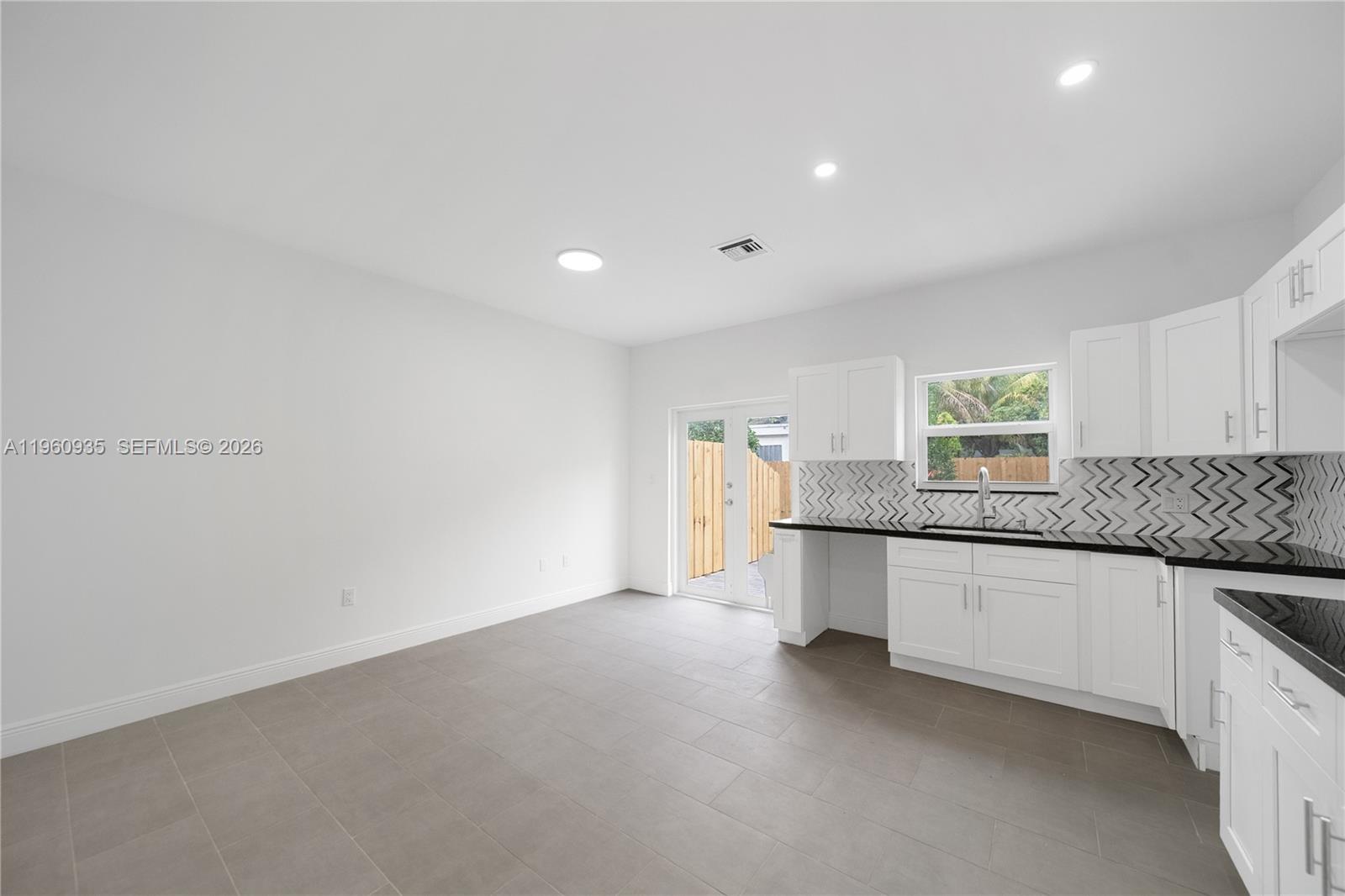 529 Nw 56th Street Property Photo 29