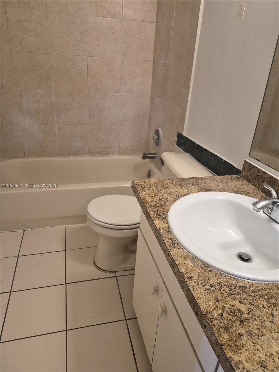 2747 Nw 47th Lane 3006 Property Photo 14