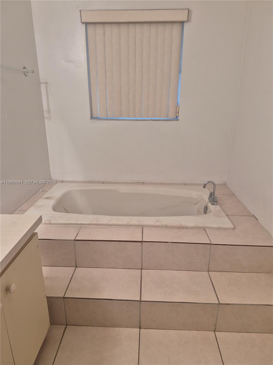 2747 Nw 47th Lane 3006 Property Photo 15