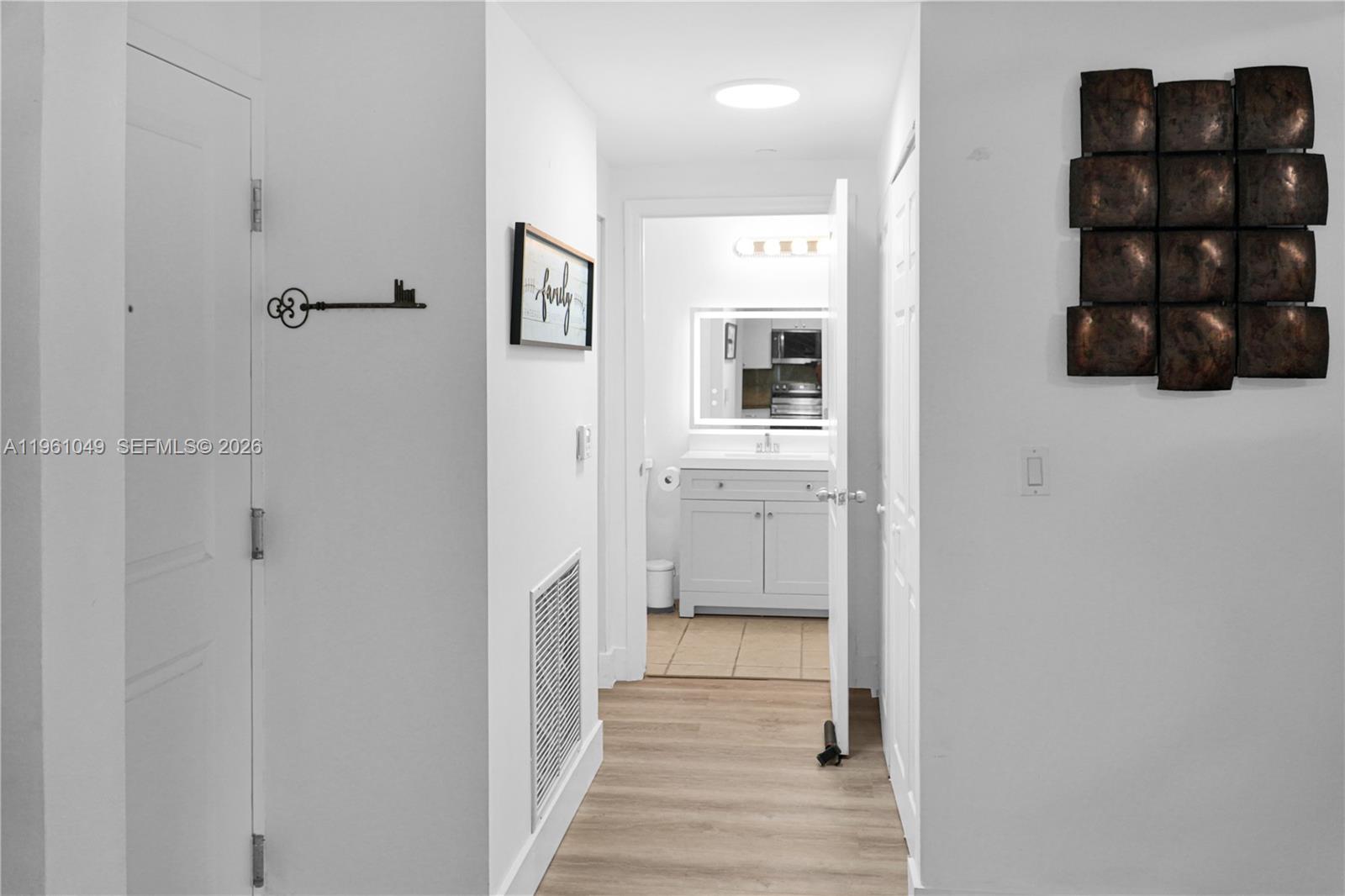 1250 S Miami Avenue 2310 Property Photo 8