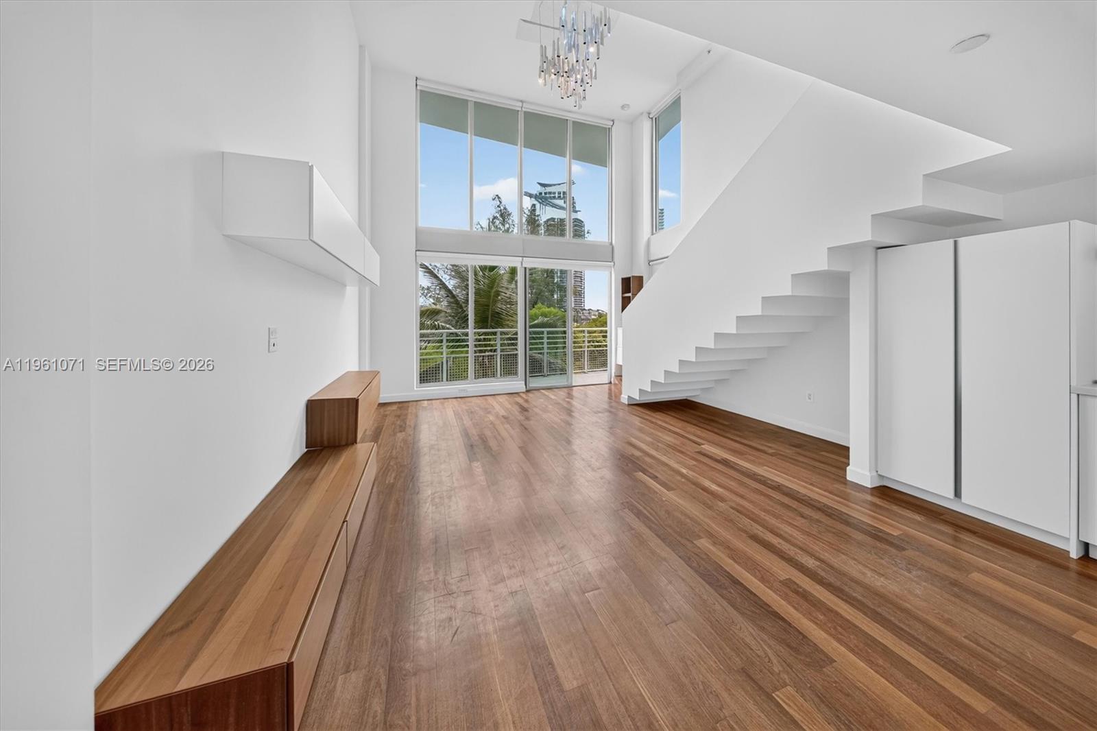 245 Michigan Avenue LP-4