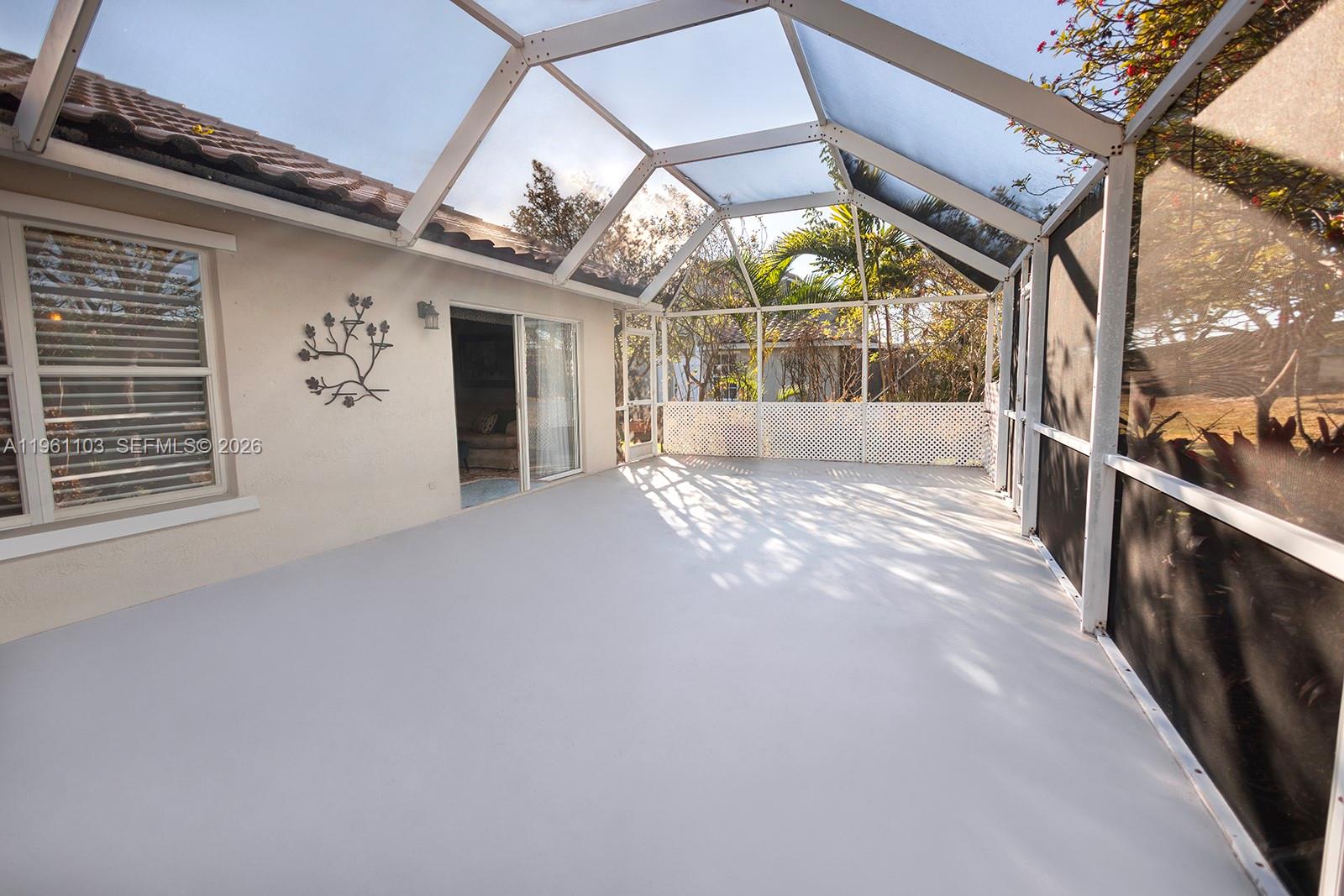 11831 Nw 57th Street Property Photo 23