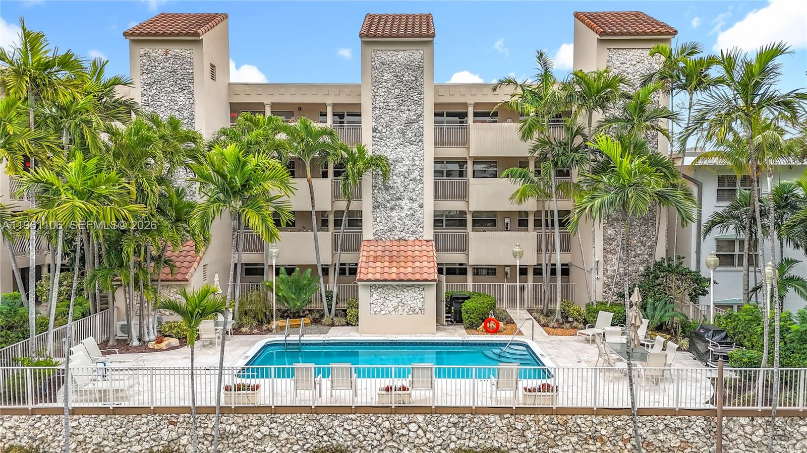 1710 S Ocean Lane 404 Property Photo 6