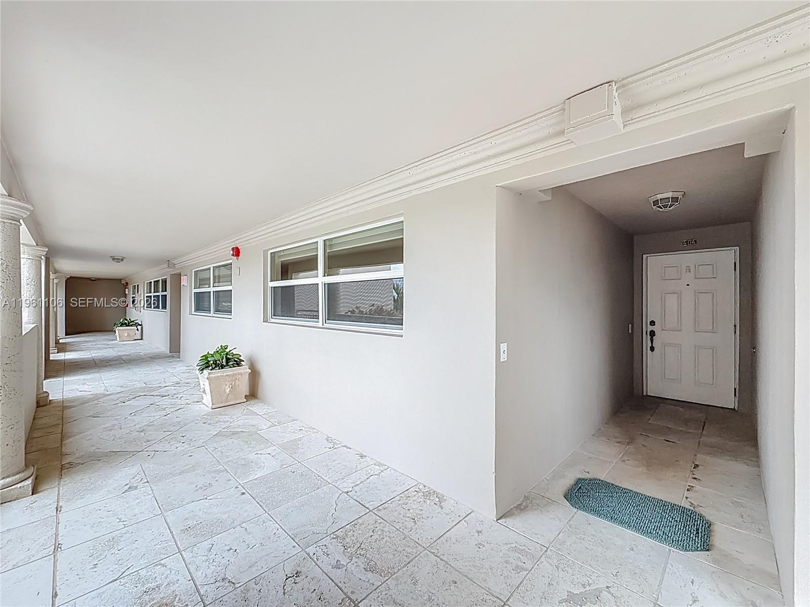 1710 S Ocean Lane 404 Property Photo 9