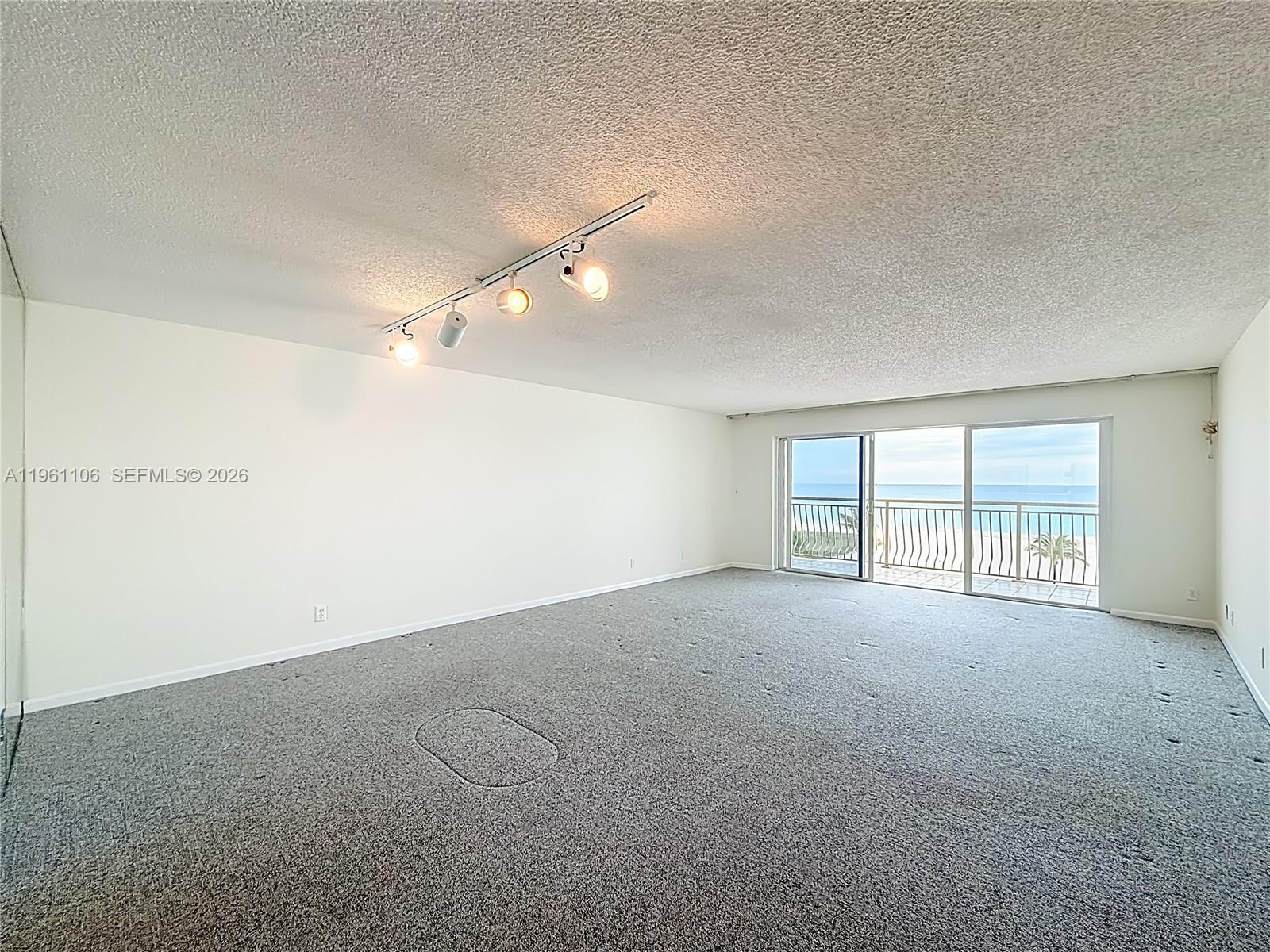 1710 S Ocean Lane 404 Property Photo 15