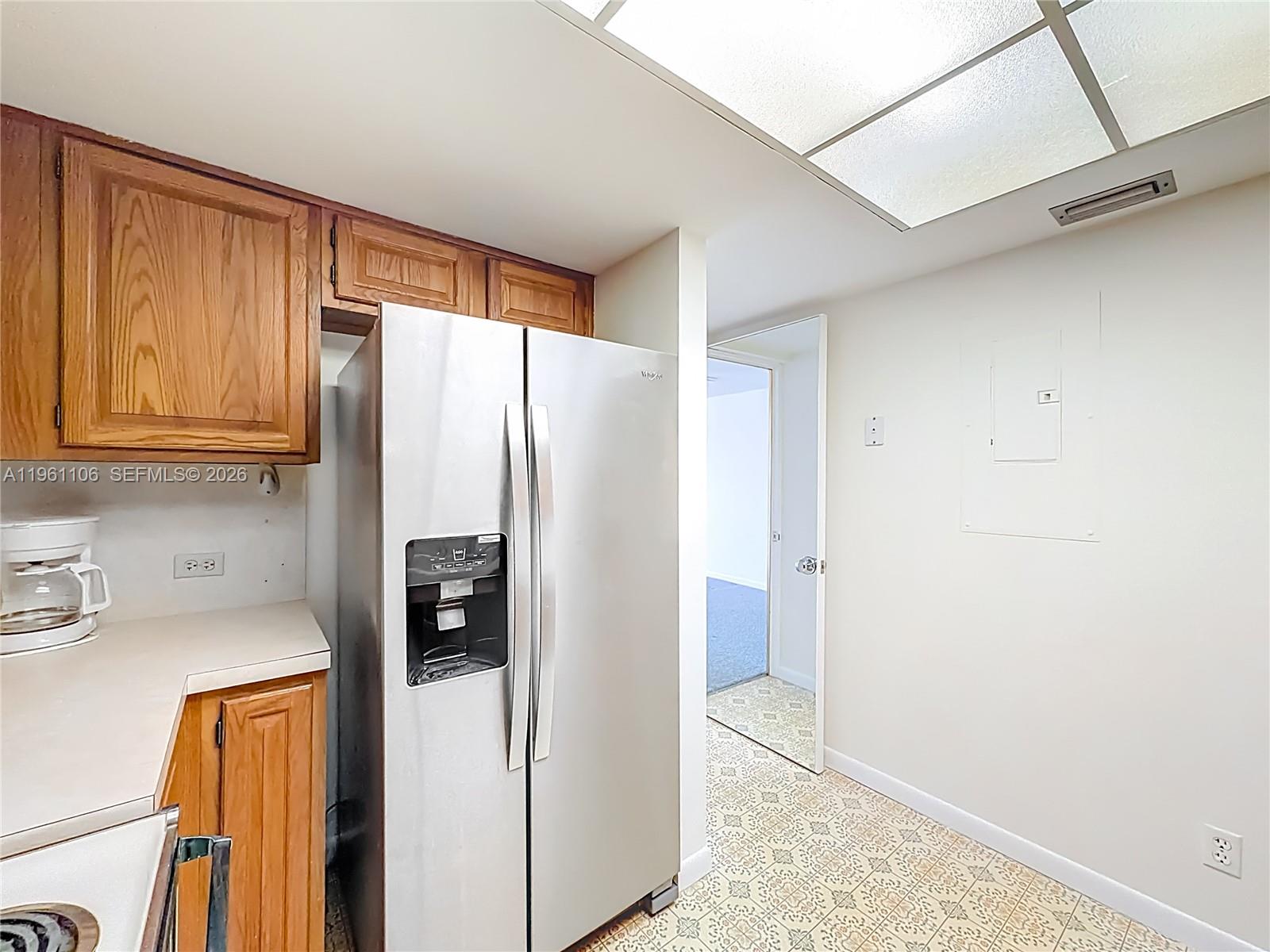 1710 S Ocean Lane 404 Property Photo 20