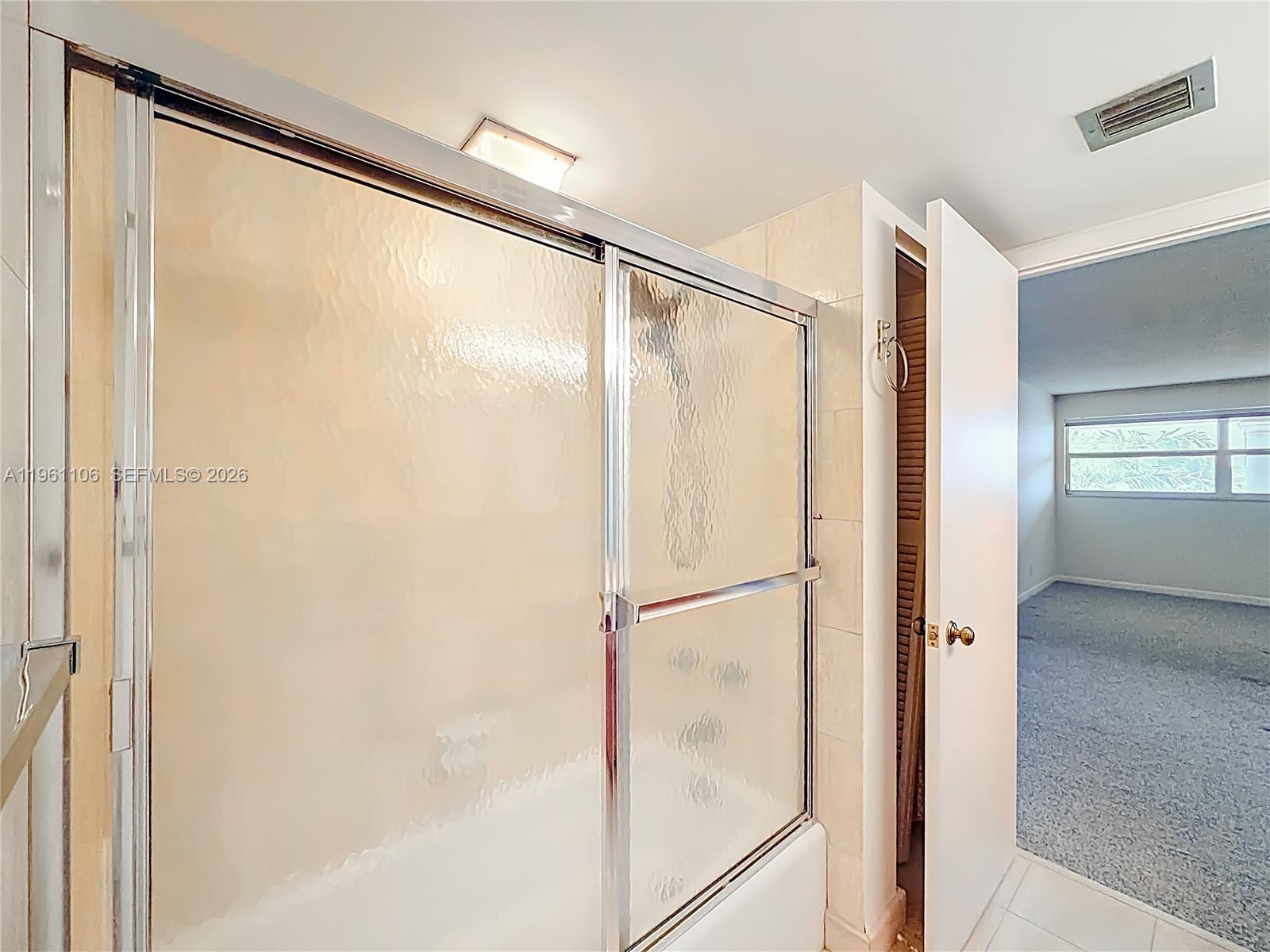 1710 S Ocean Lane 404 Property Photo 26