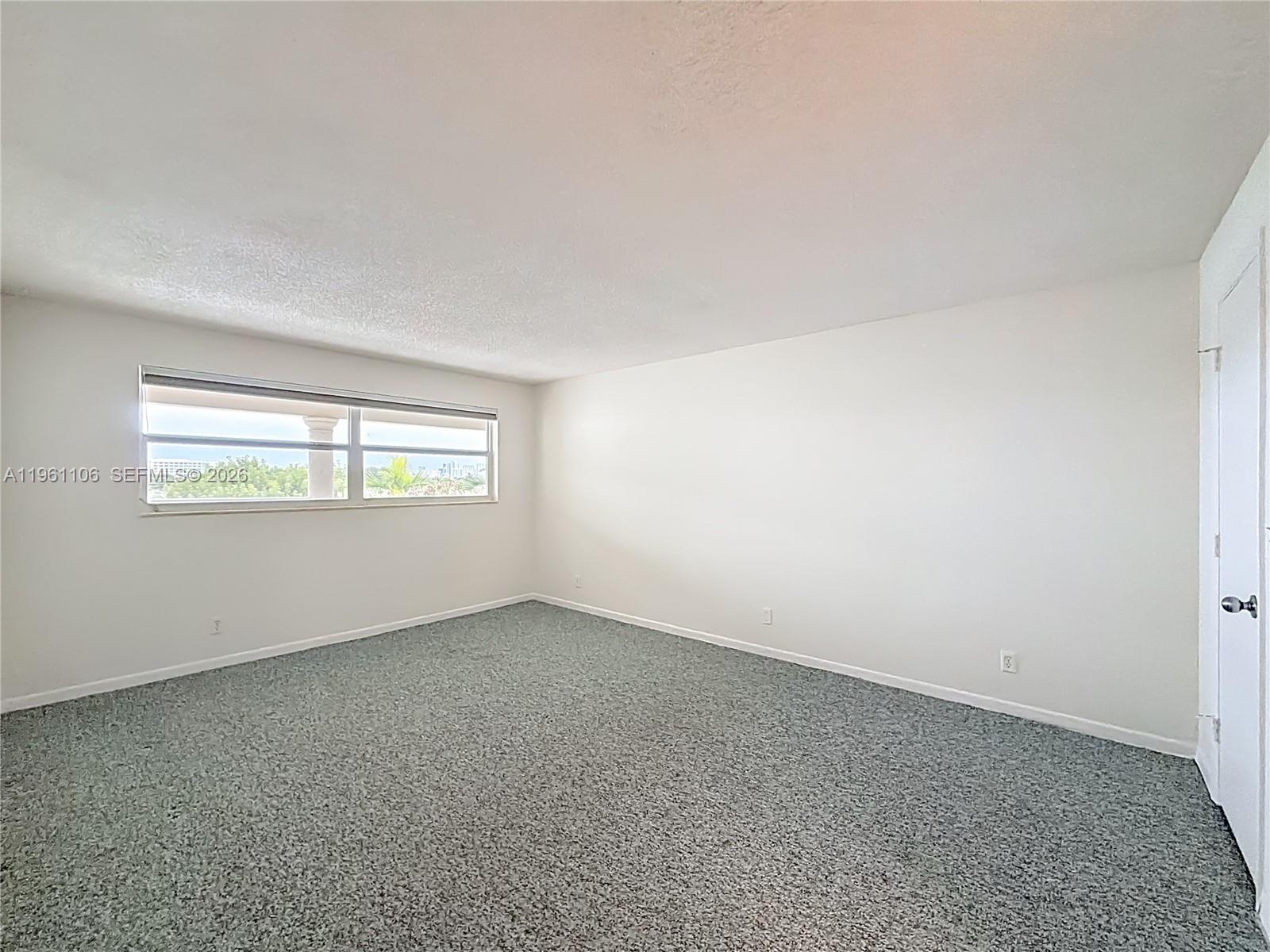 1710 S Ocean Lane 404 Property Photo 28