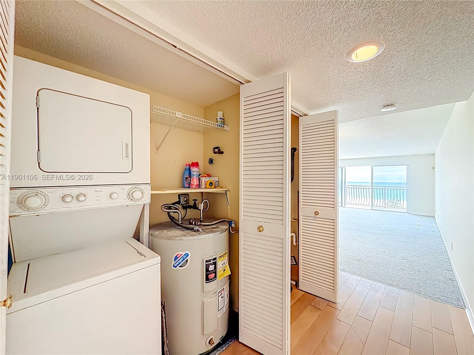 1710 S Ocean Lane 404 Property Photo 30