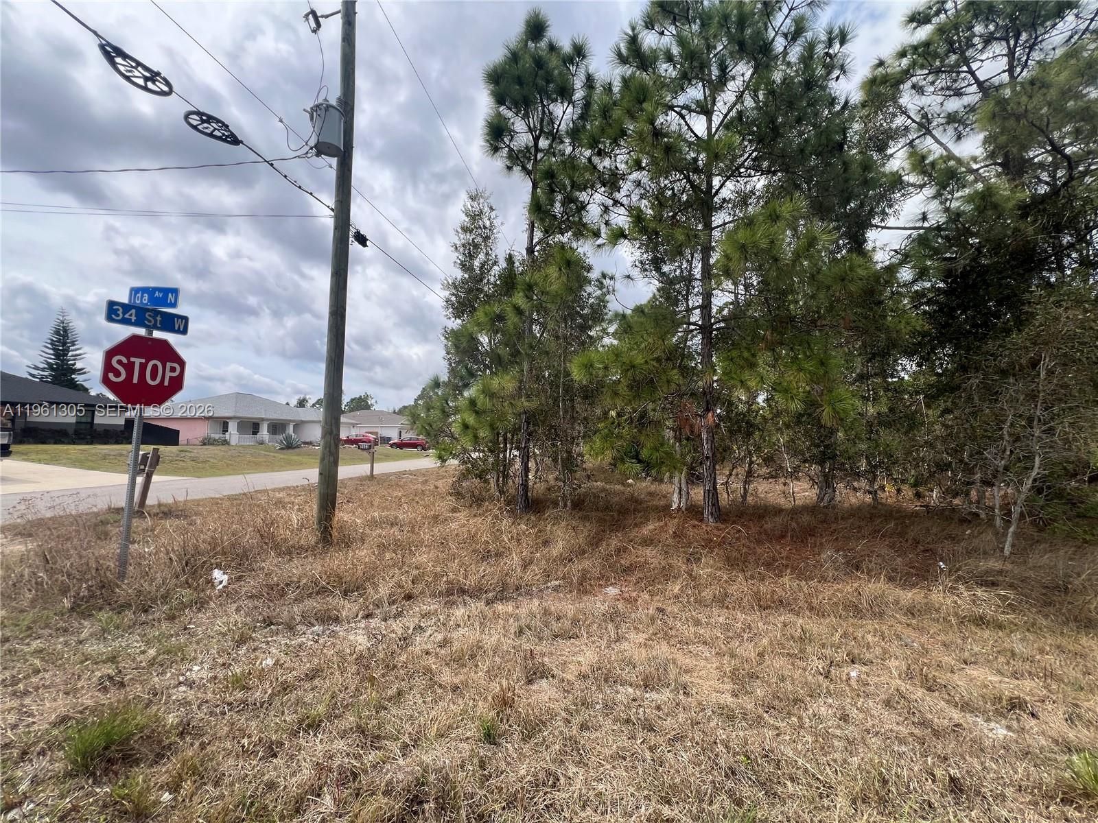 3400 Irma Avenue N Property Photo 5