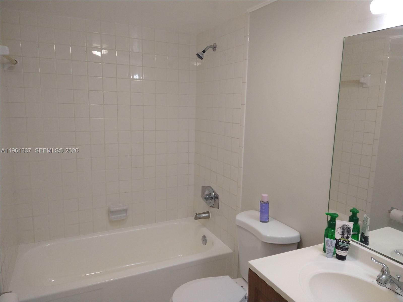 7554 Stirling Road 105 Property Photo 4
