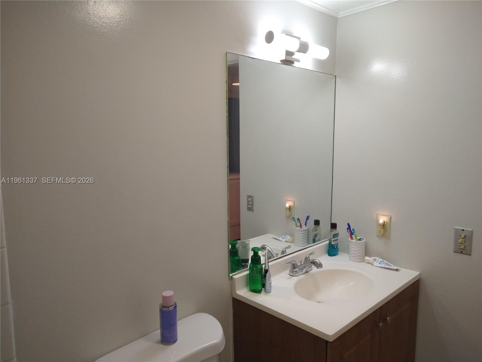 7554 Stirling Road 105 Property Photo 5