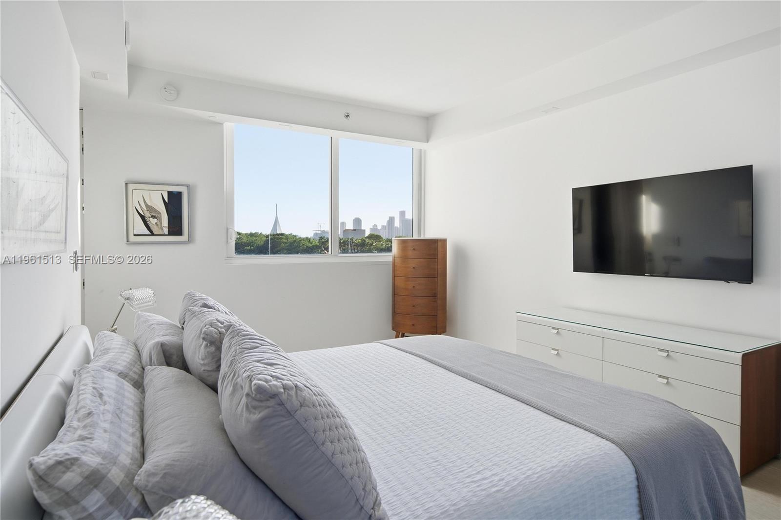 1000 Venetian Way 403 Property Photo 11
