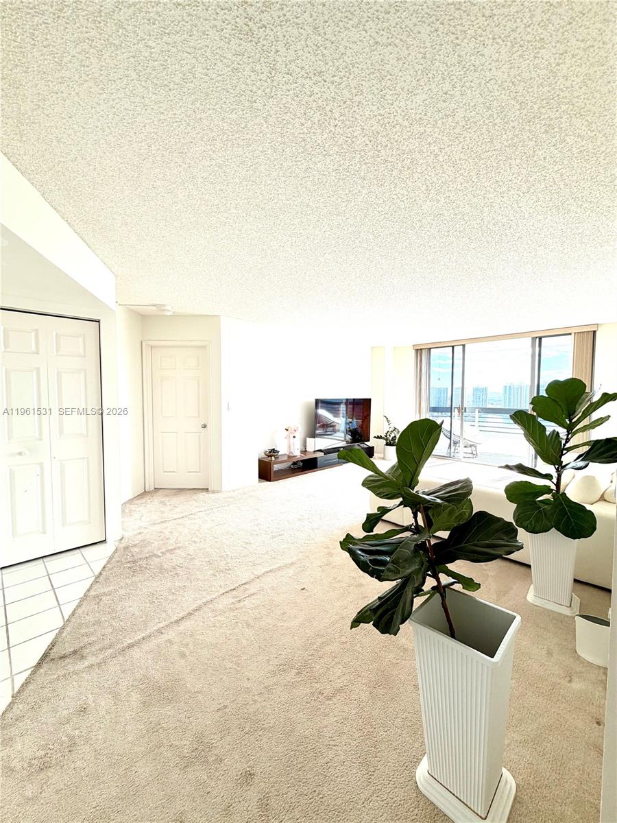 3530 Mystic Pointe Drive 2605 Property Photo 5