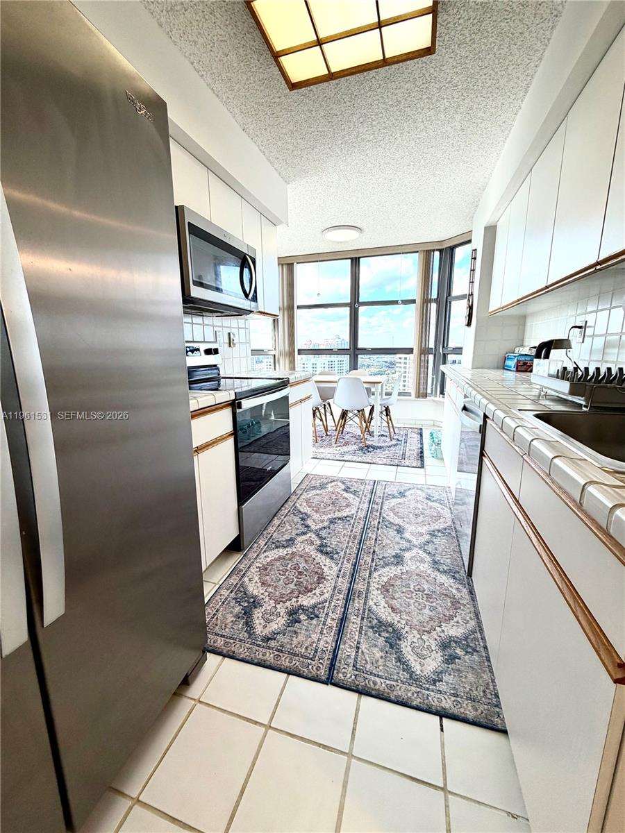 3530 Mystic Pointe Drive 2605 Property Photo 12