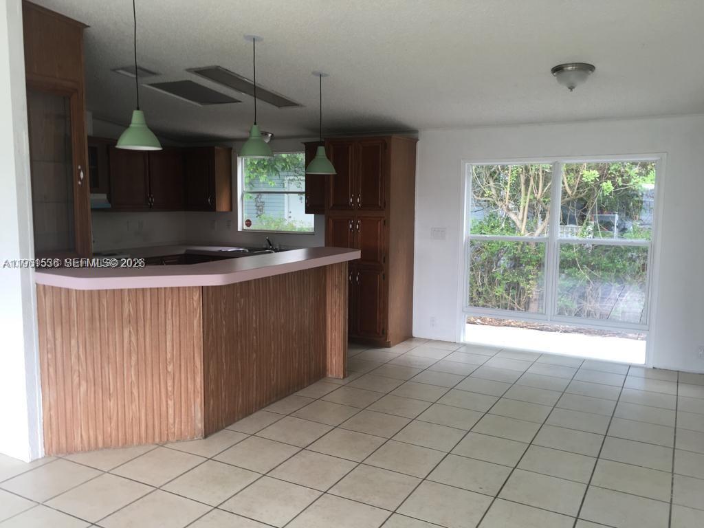 19800 Sw 180th Avenue 379 Property Photo 6