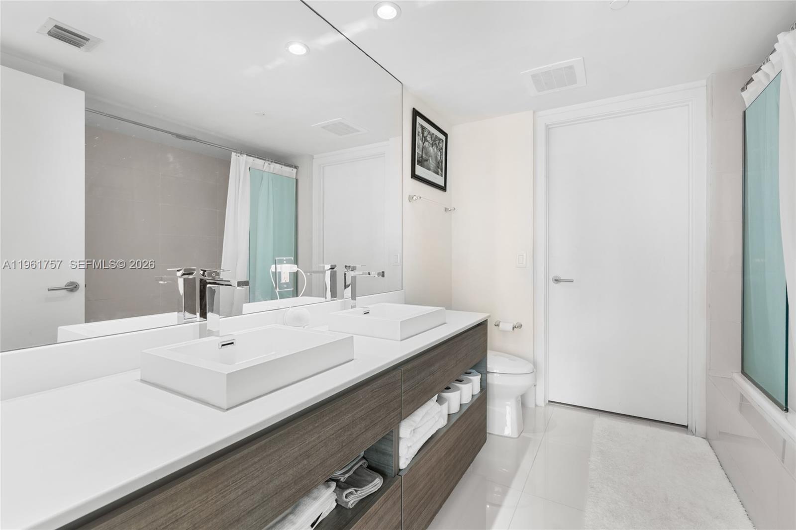 1100 S Miami Avenue 1602 Property Photo 22