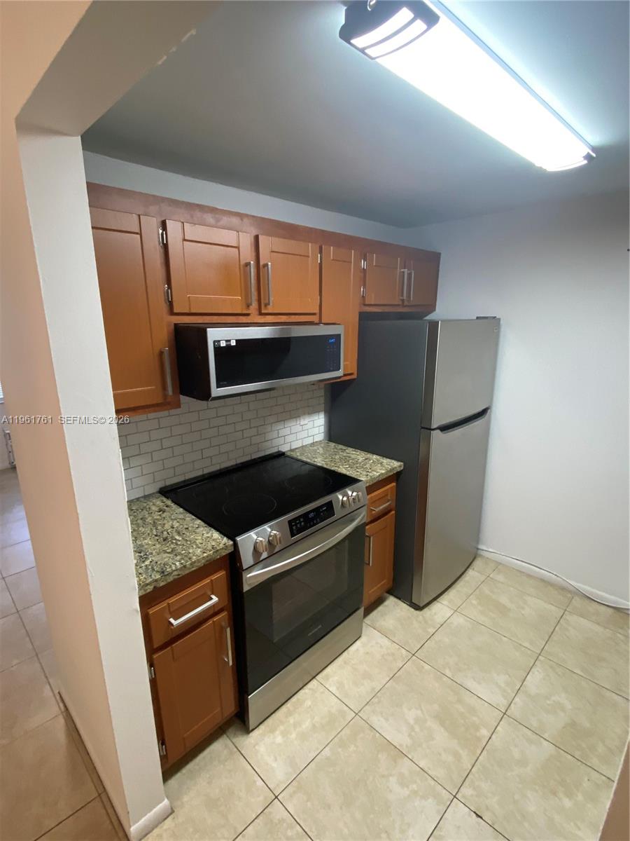 13255 Sw 16th Court Property Photo 10