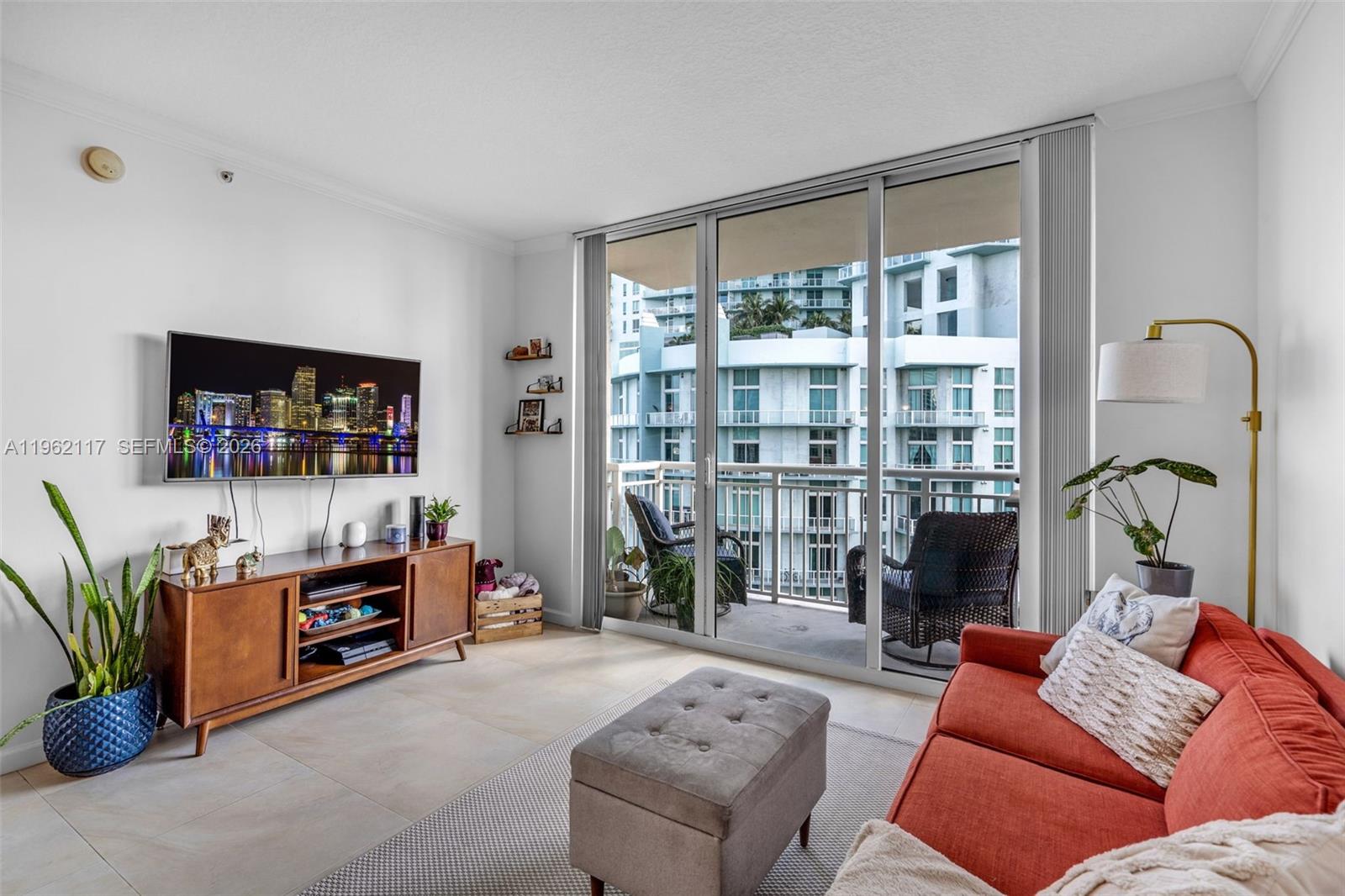 2000 N Bayshore Drive 909 Property Photo 13