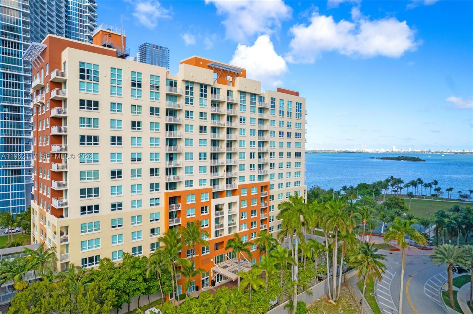2000 N Bayshore Drive 909 Property Photo 15