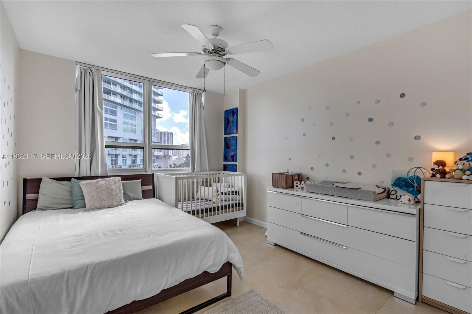 2000 N Bayshore Drive 909 Property Photo 22