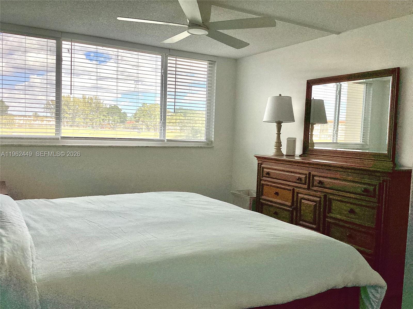 9423 S Hollybrook Lake Drive 106 Property Photo 35