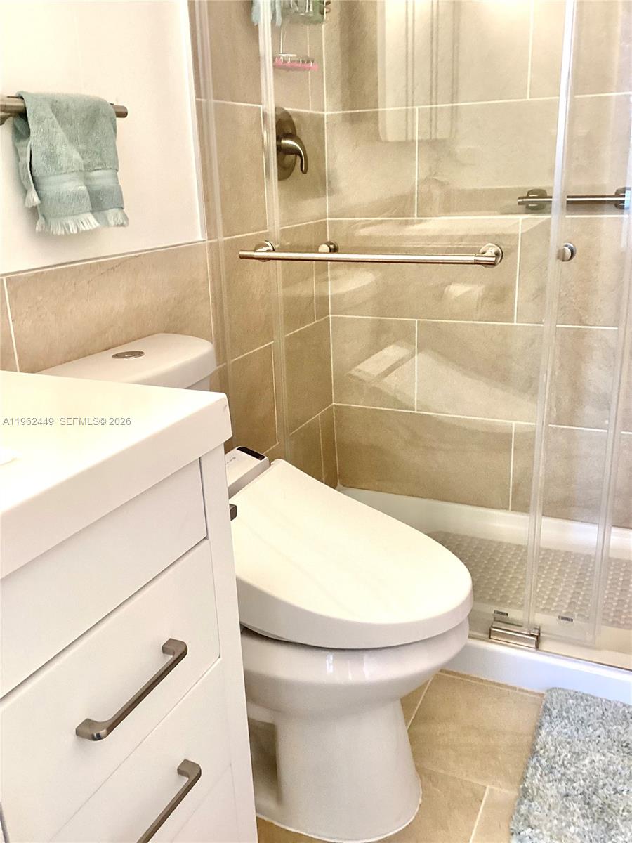 9423 S Hollybrook Lake Drive 106 Property Photo 42