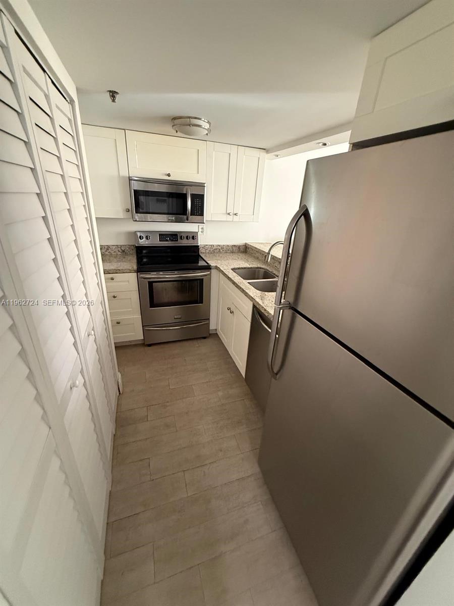 540 Brickell Key Drive 1505 Property Photo 17