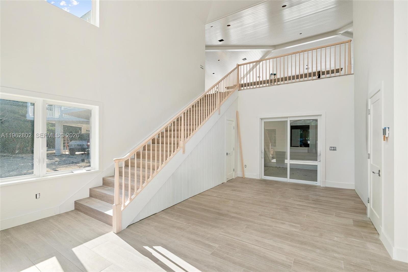 A11962802 Property Photo 16