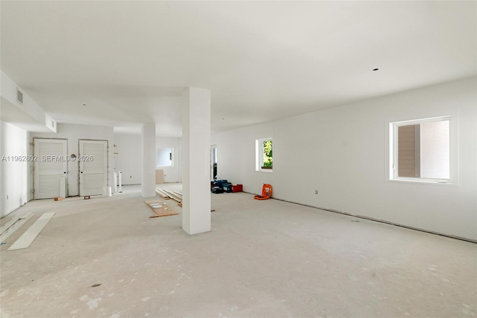 A11962802 Property Photo 31