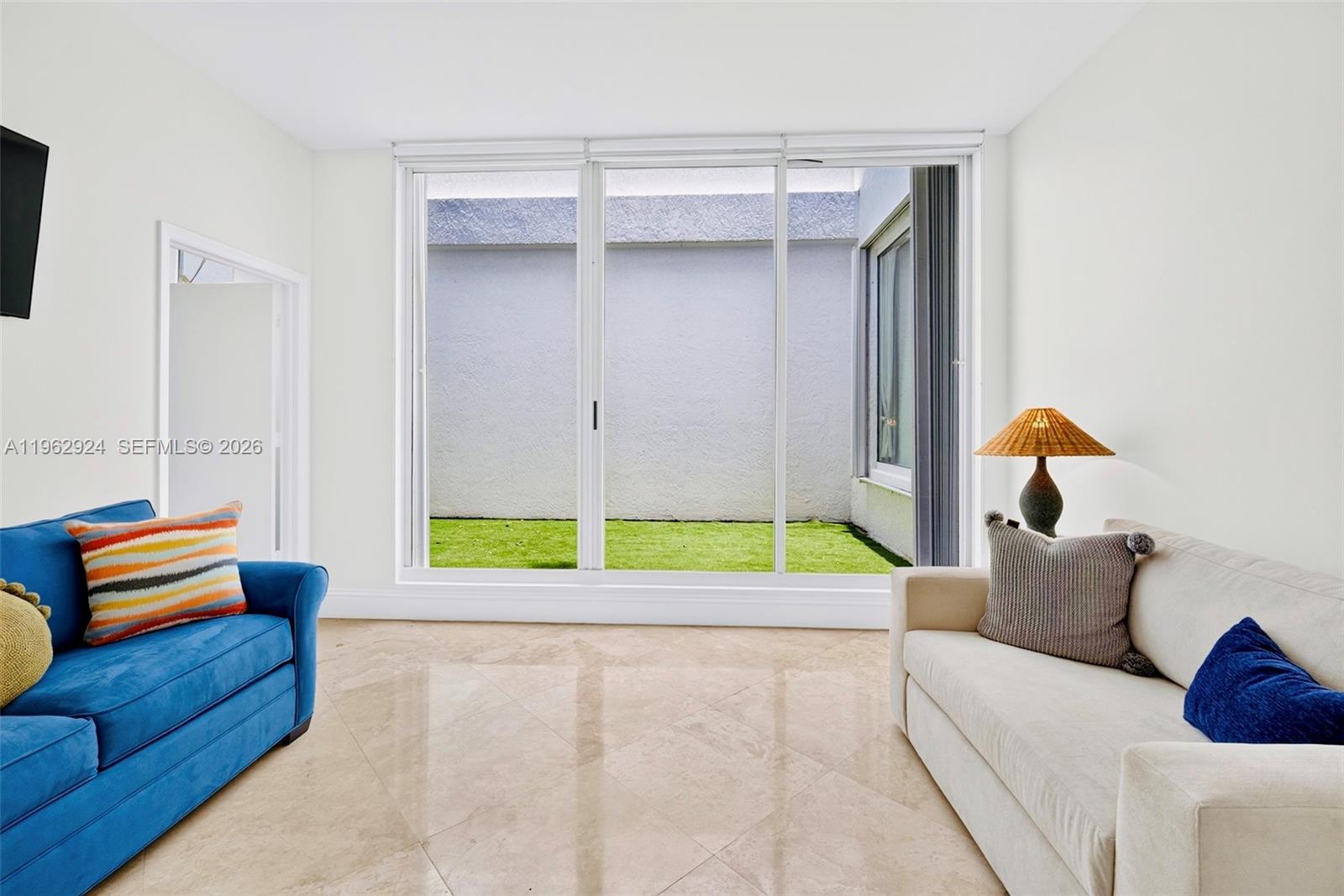 16500 Collins Avenue Th-9 Property Photo 27