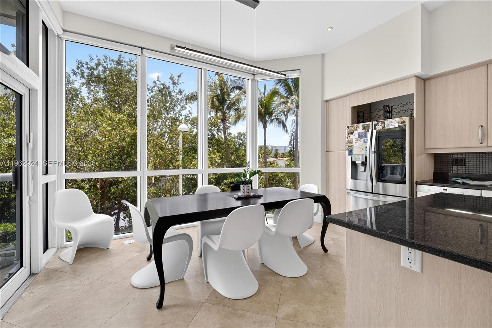 16500 Collins Avenue Th-9 Property Photo 1