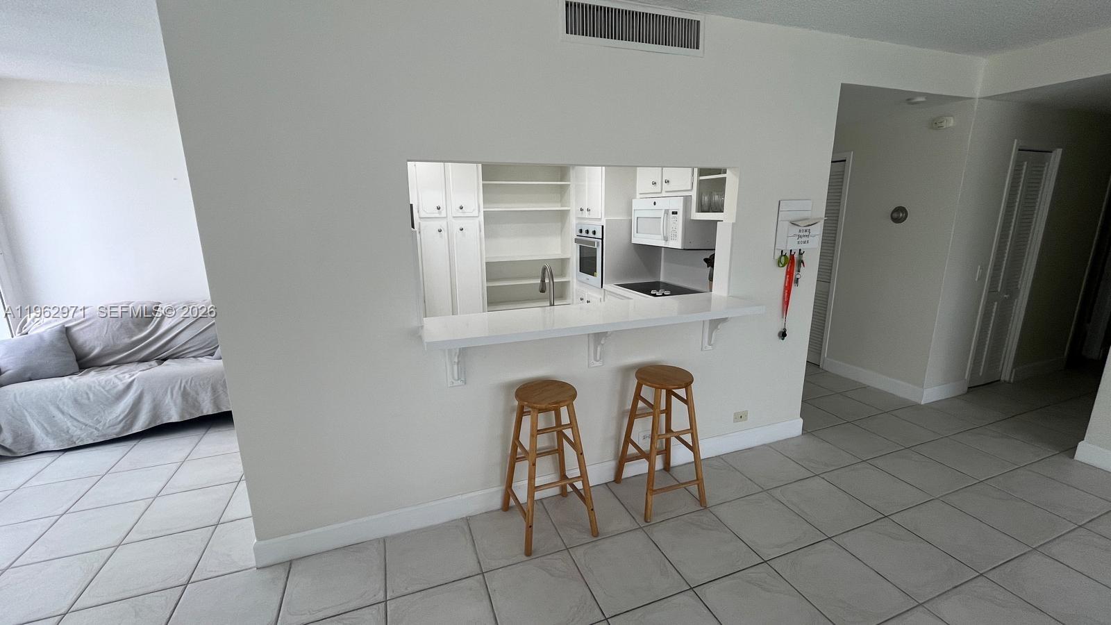 A11962971 Property Photo 4