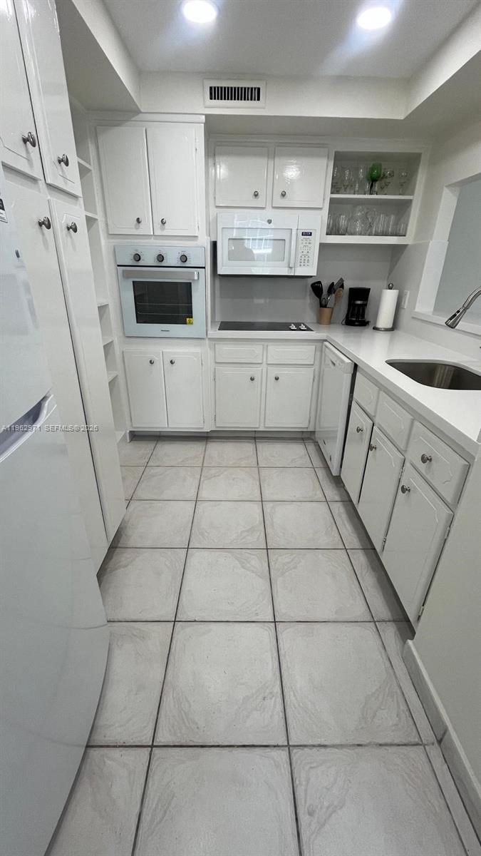 A11962971 Property Photo 8