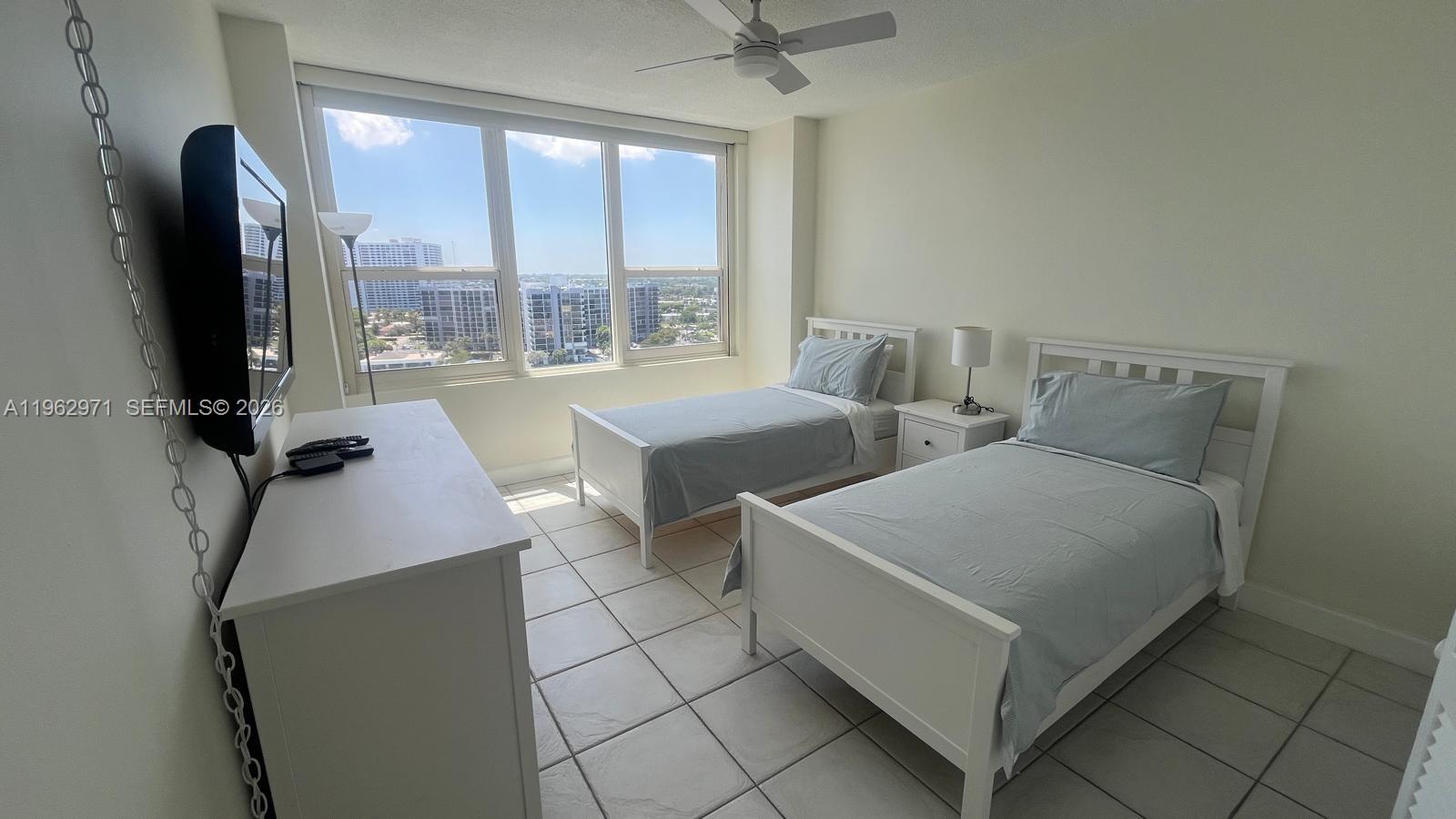 A11962971 Property Photo 11