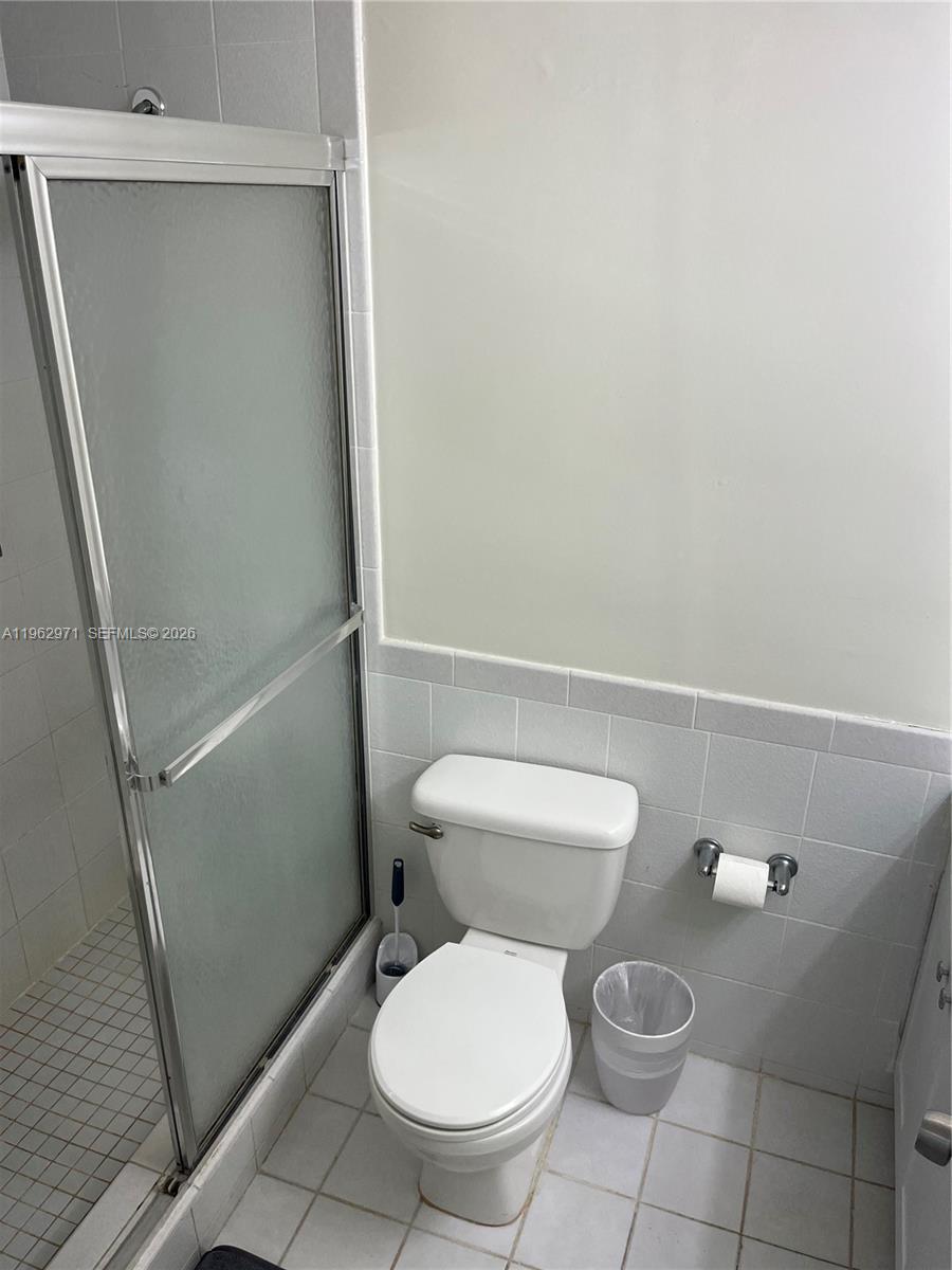 A11962971 Property Photo 12