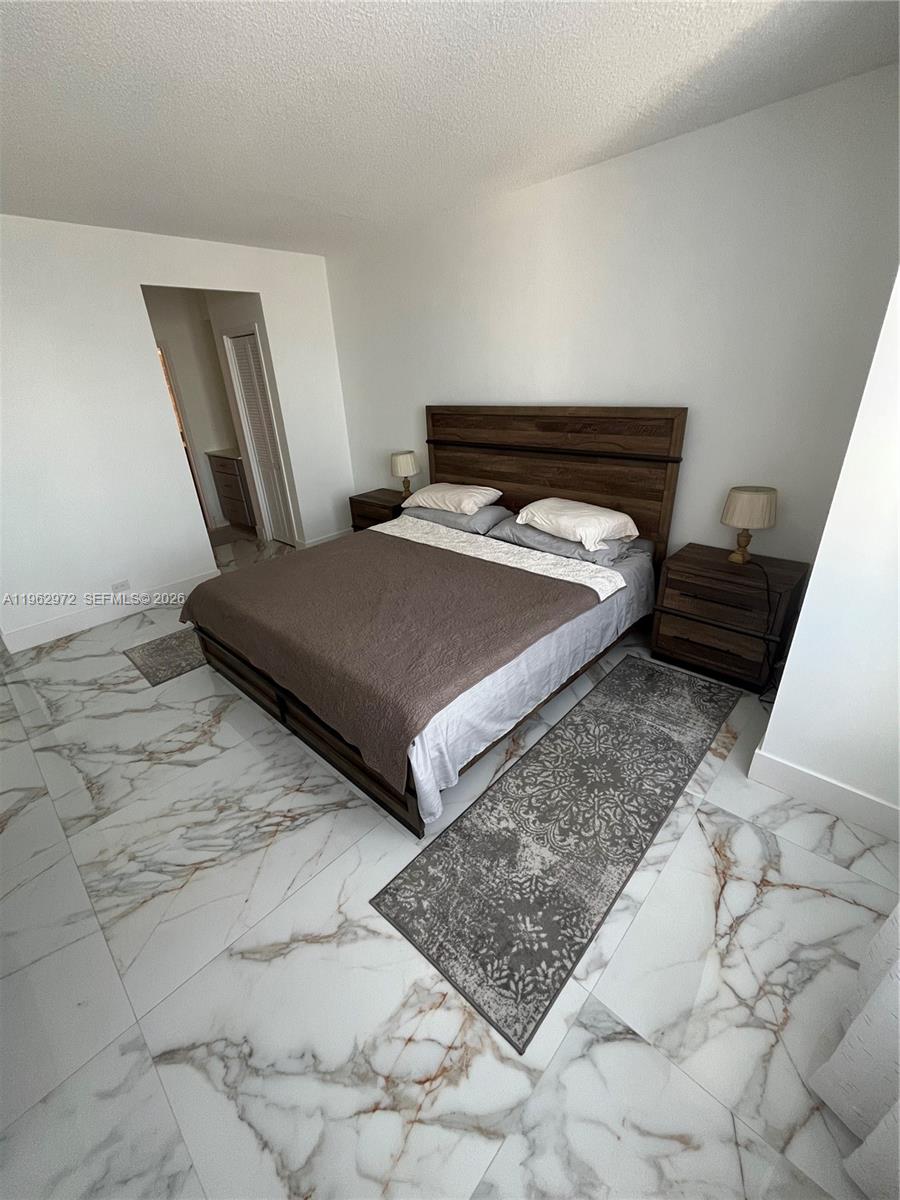 A11962972 Property Photo 10