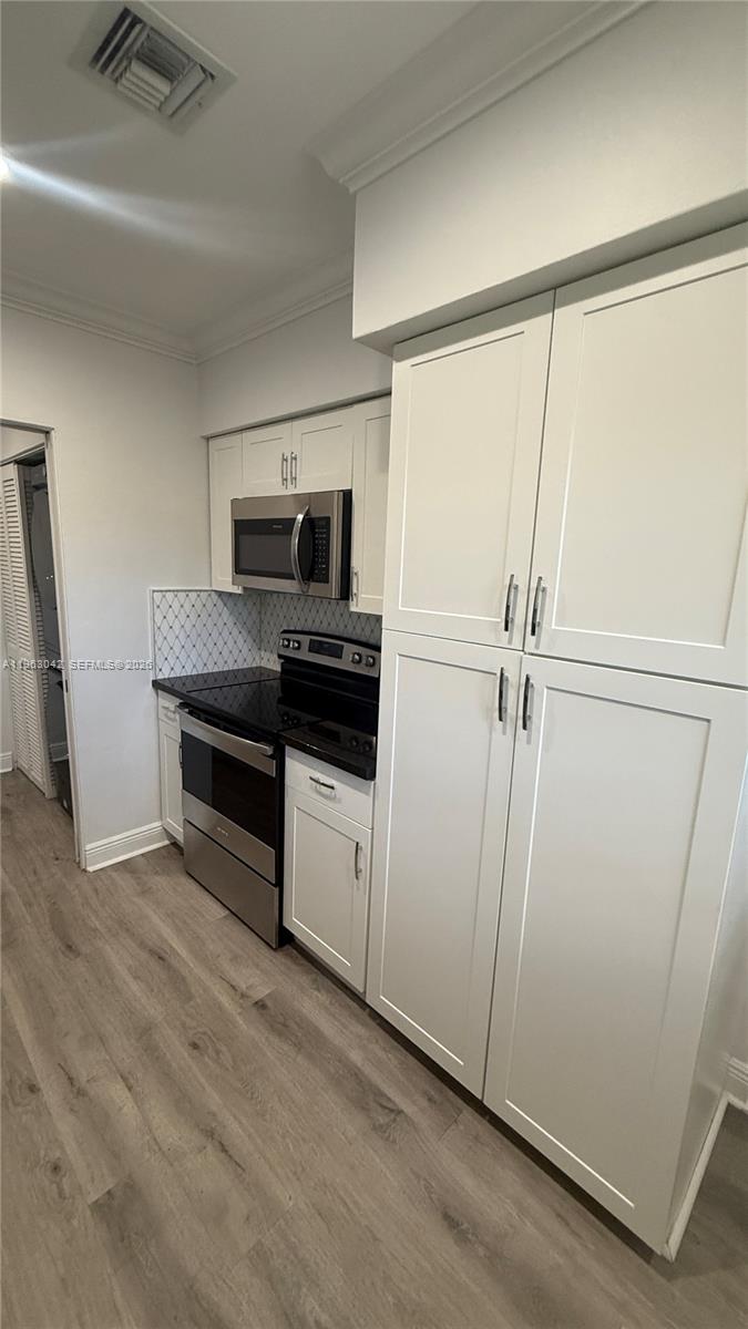 A11963042 Property Photo 6