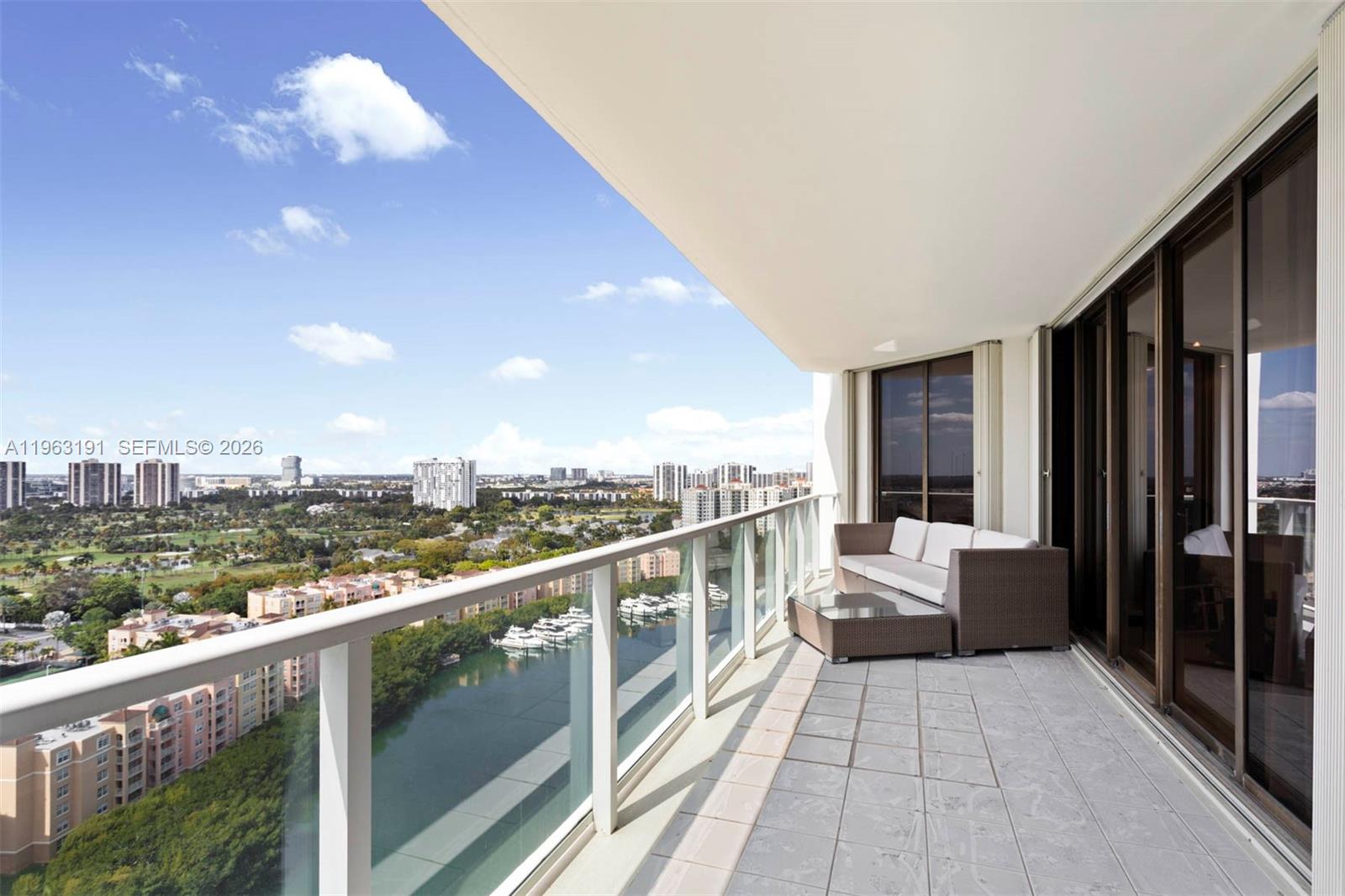 19500 Turnberry Way 20-c Property Photo 25