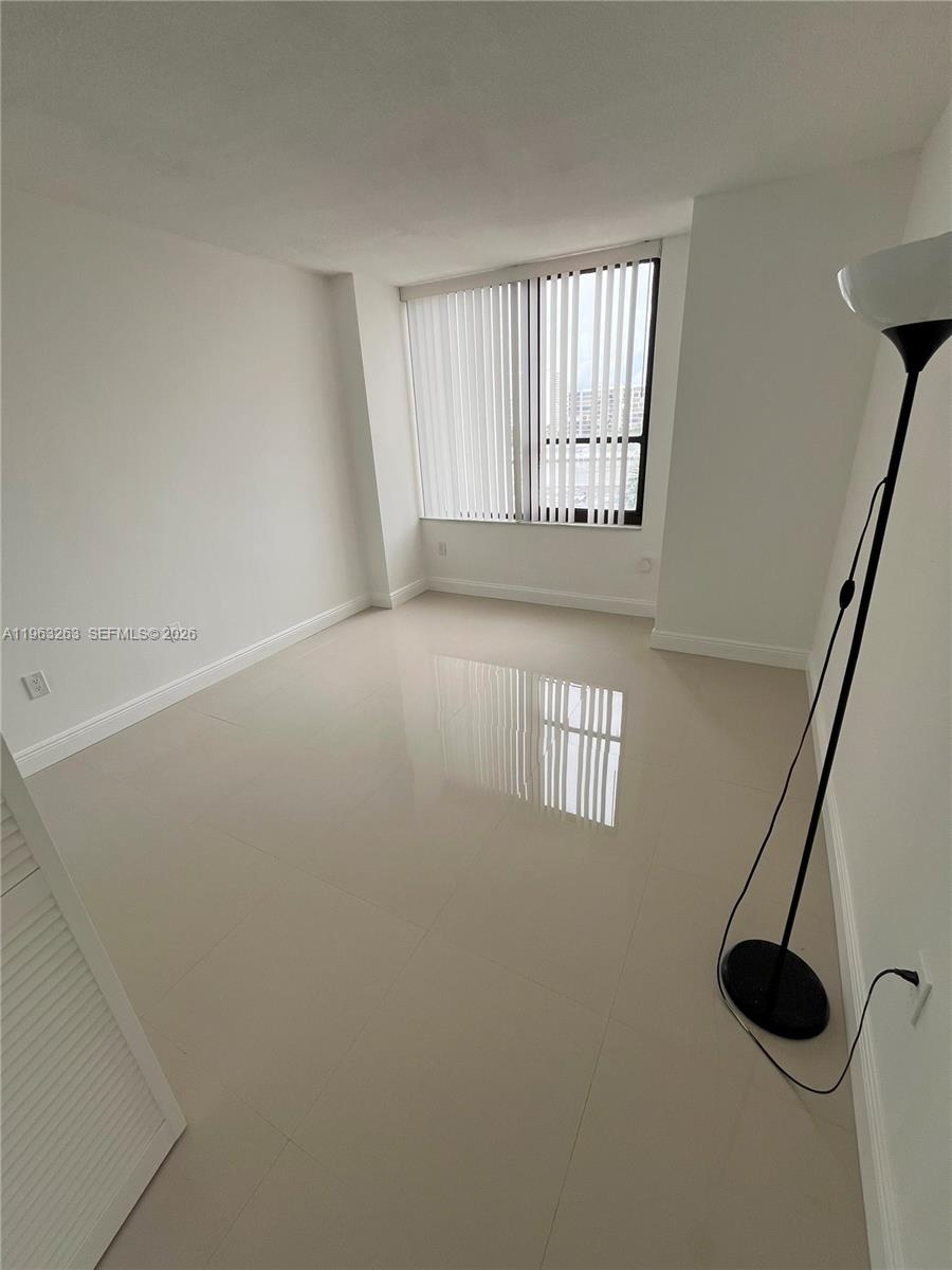 3505 S Ocean Drive 502 Property Photo 11