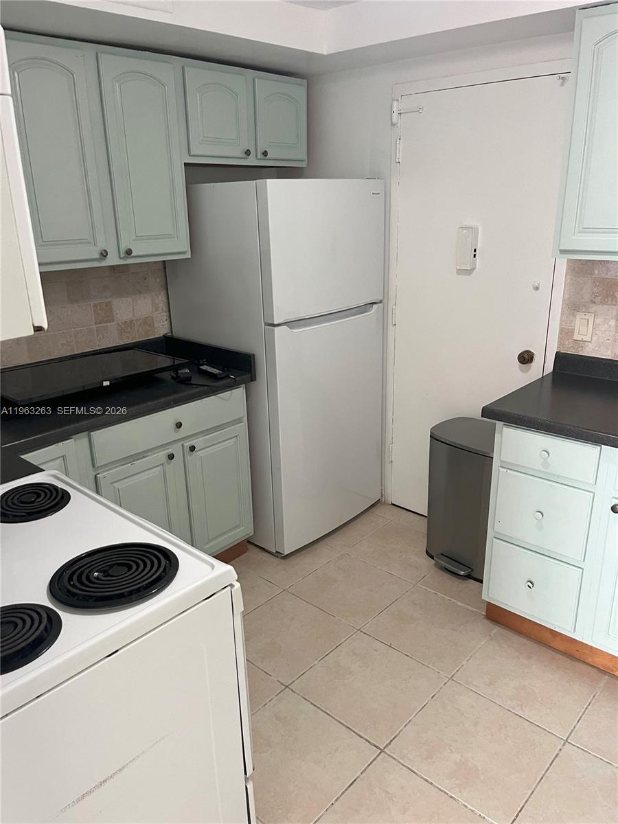 3505 S Ocean Drive 502 Property Photo 12