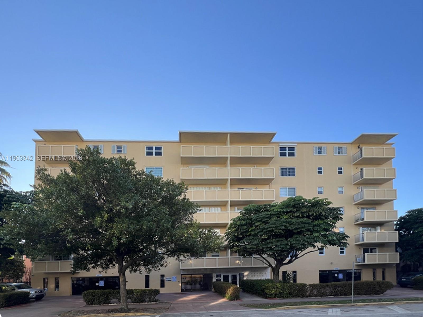730 Pennsylvania Avenue 301 Property Photo 2