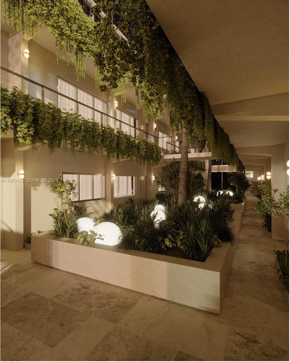 260 Collins Avenue 204 Property Photo 13