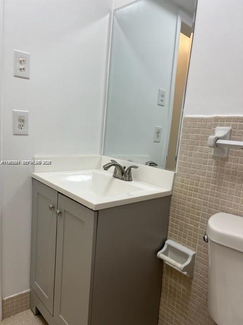 1420 Atlantic Shores Boulevard 237 Property Photo 8