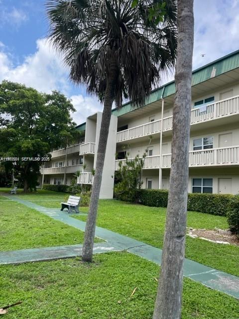 1420 Atlantic Shores Boulevard 237 Property Photo 15