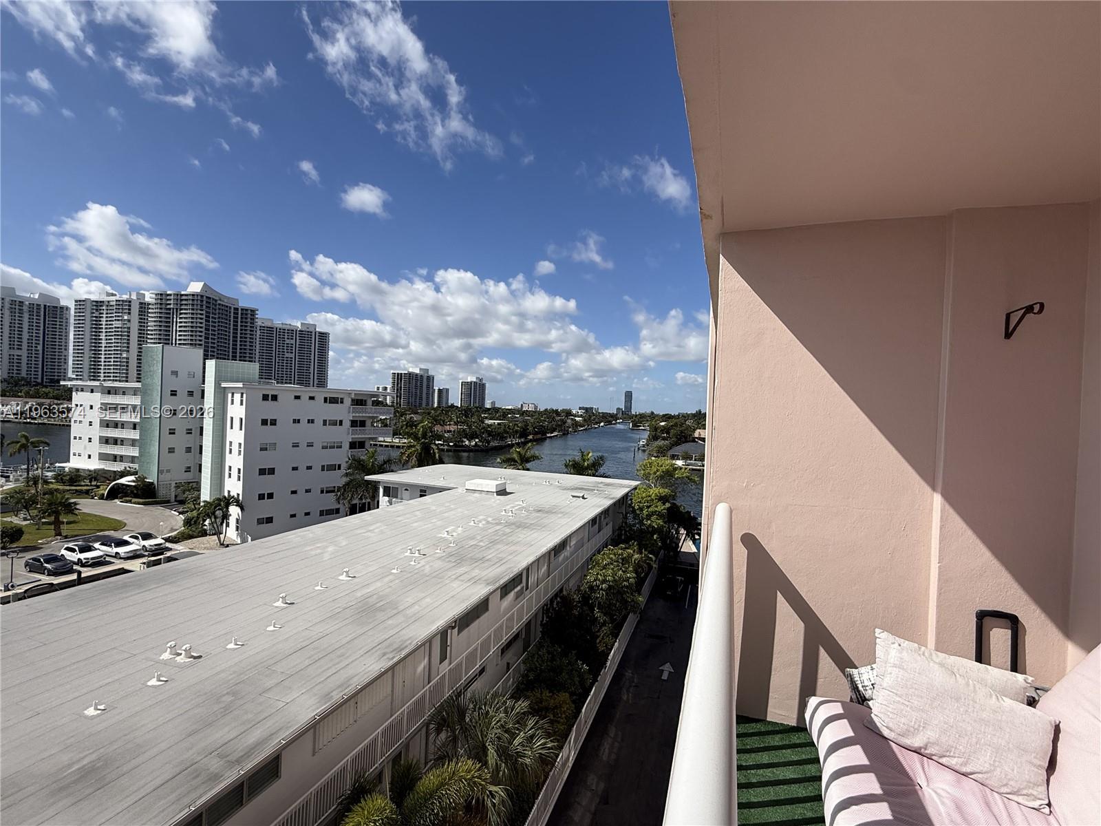 3161 S Ocean Drive 608 Property Photo 1