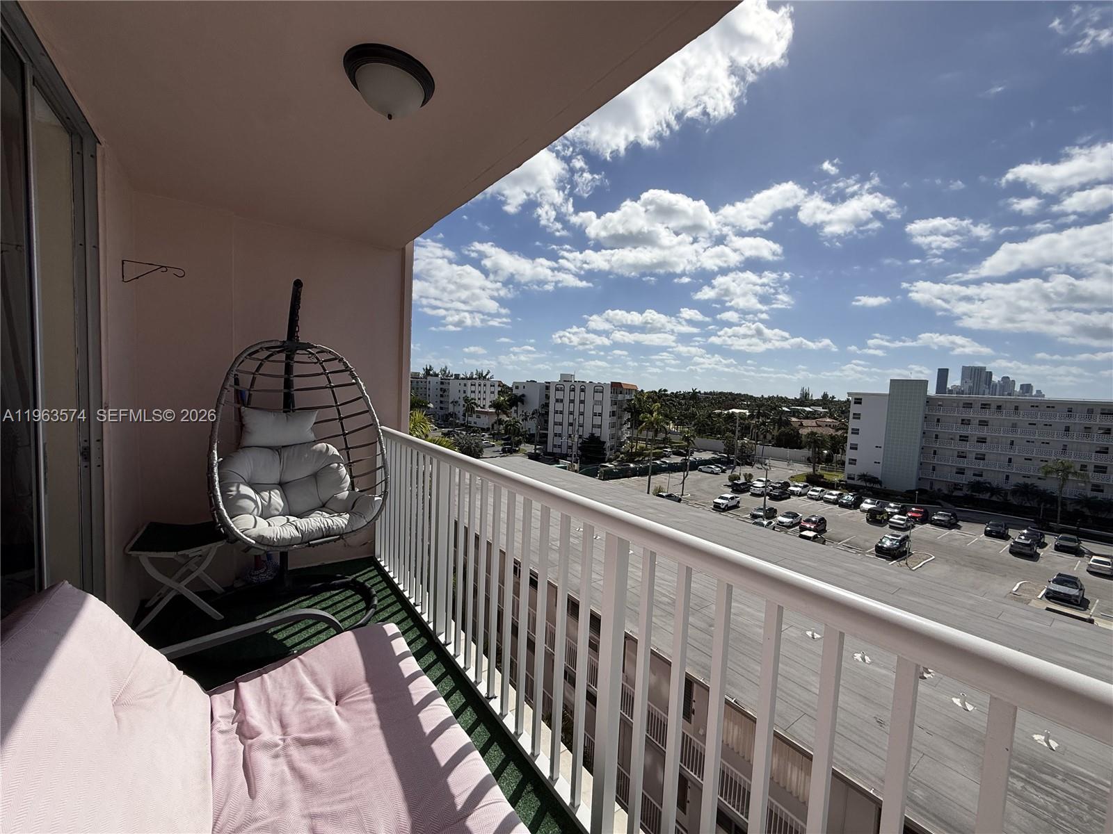 3161 S Ocean Drive 608 Property Photo 3