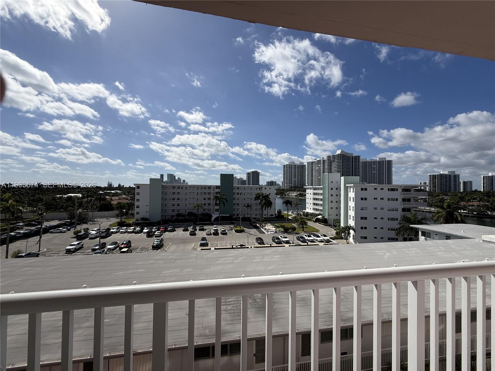 3161 S Ocean Drive 608 Property Photo 5