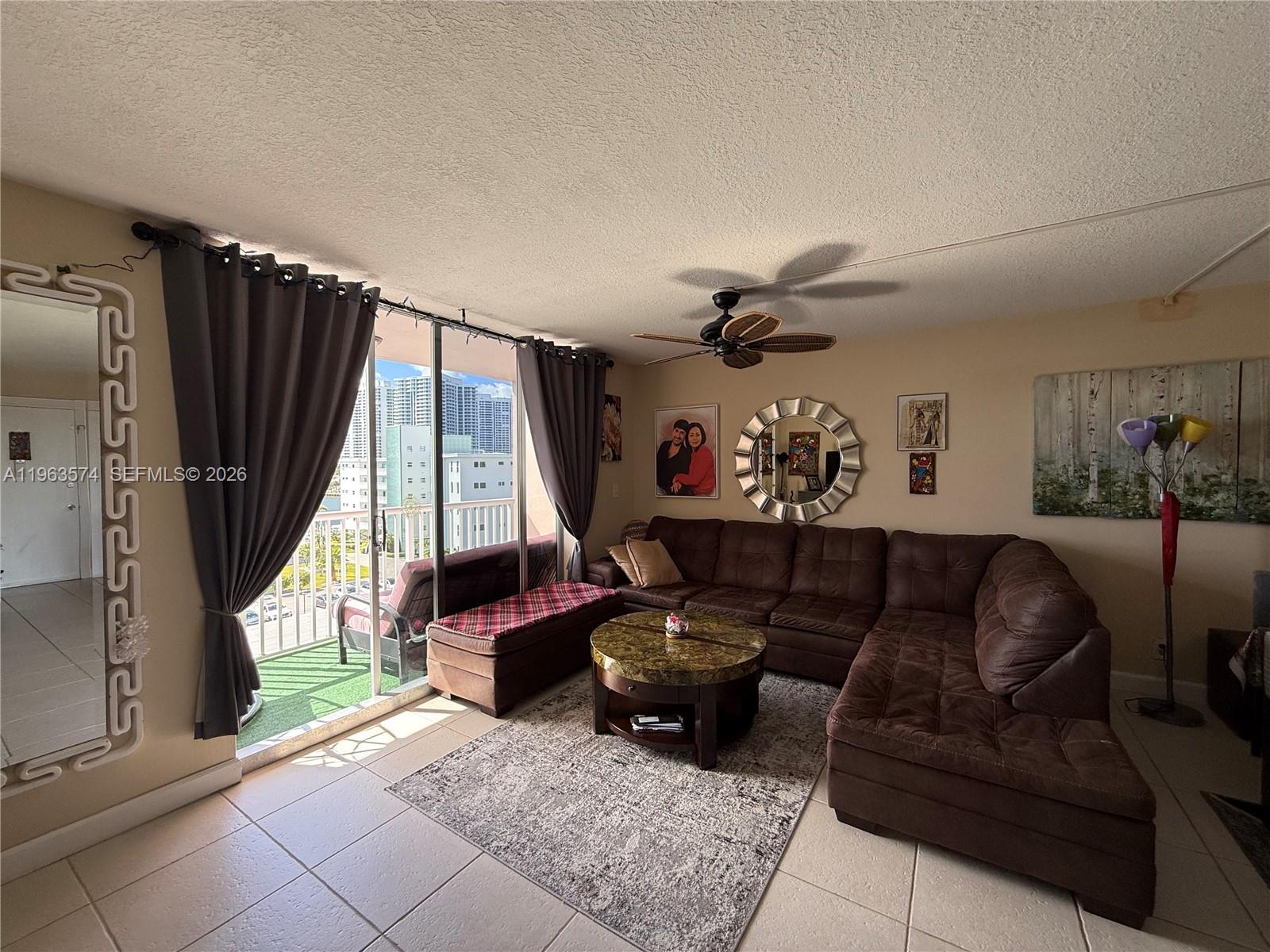 3161 S Ocean Drive 608 Property Photo 7